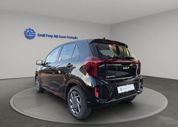 Vehicle image 6 Vehicle image 6