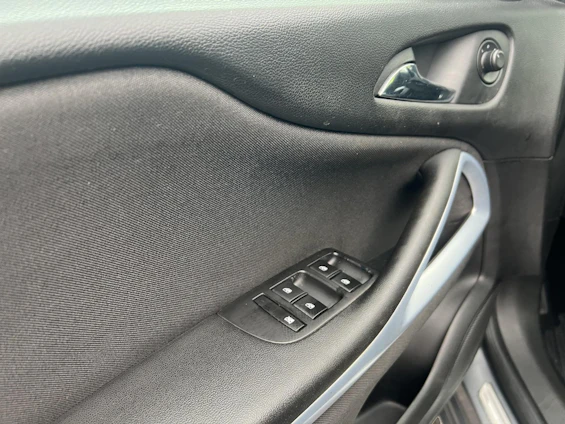 image du véhicule 16 image du véhicule 16