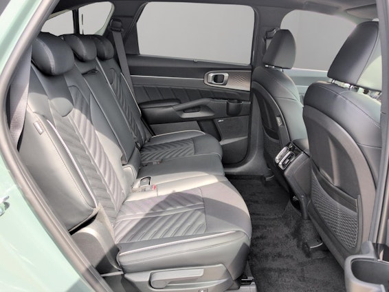 Vehicle image 14 Vehicle image 14