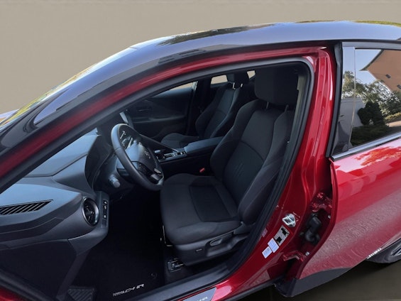 Vehicle image 8 Vehicle image 8