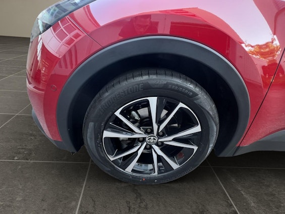 Vehicle image 13 Vehicle image 13