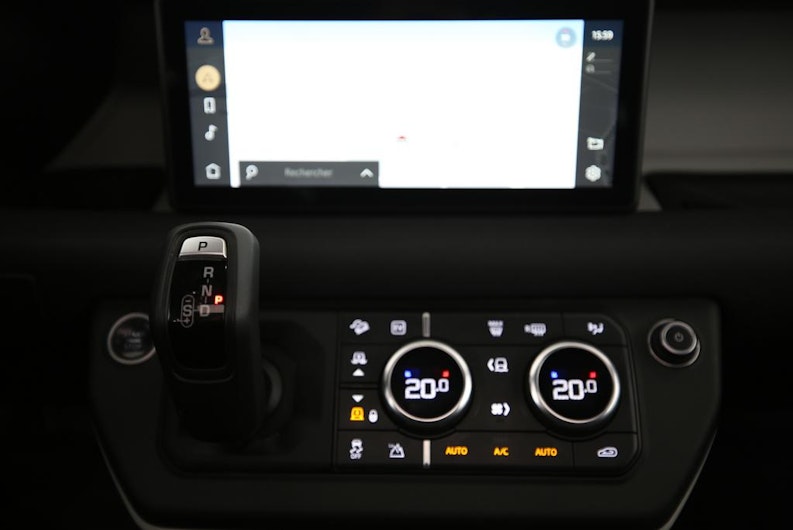 Vehicle image LAND ROVER DEFENDER