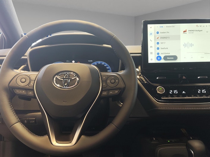 Vehicle image TOYOTA COROLLA