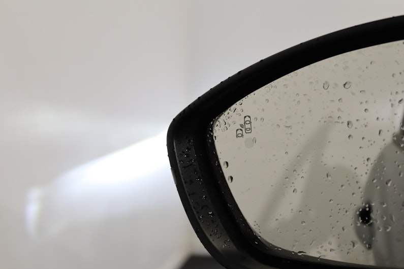 Vehicle image JEEP AVENGER