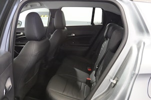 Vehicle image JEEP Avenger Summit