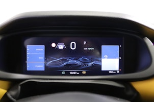 Vehicle image JEEP Avenger Summit