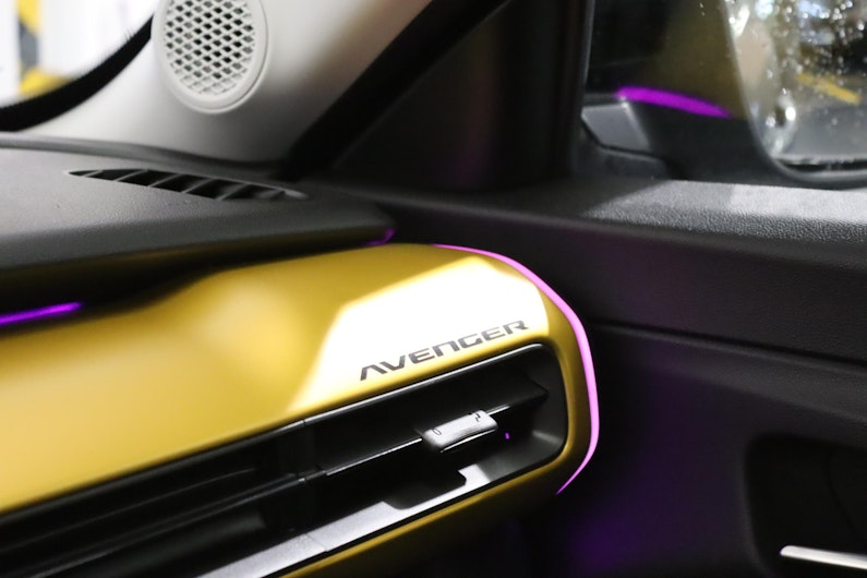 Vehicle image JEEP AVENGER