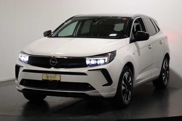 First vehicle image