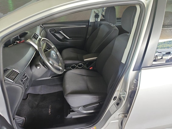 Vehicle image 8 Vehicle image 8