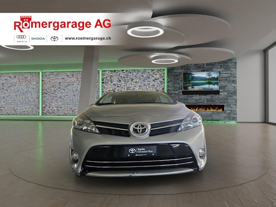 Vehicle image 4 Vehicle image 4