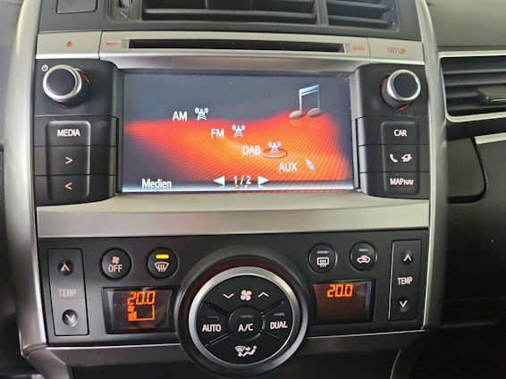 Vehicle image 14 Vehicle image 14