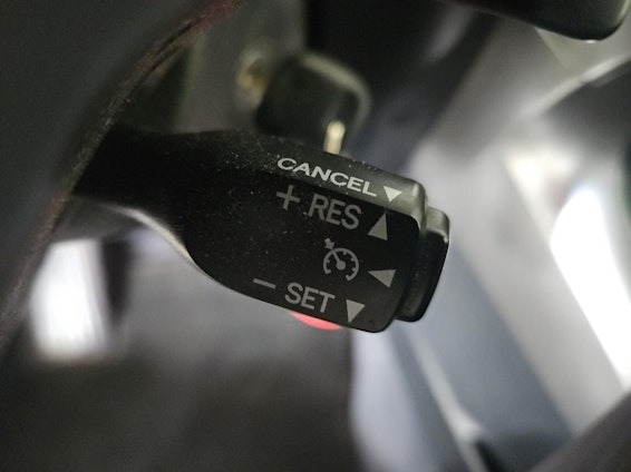 Vehicle image 18 Vehicle image 18