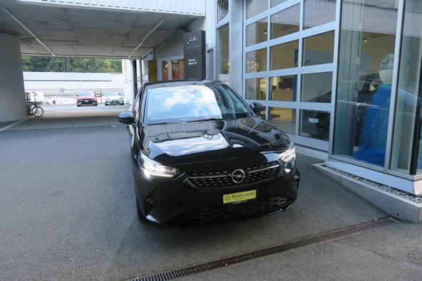 First vehicle image