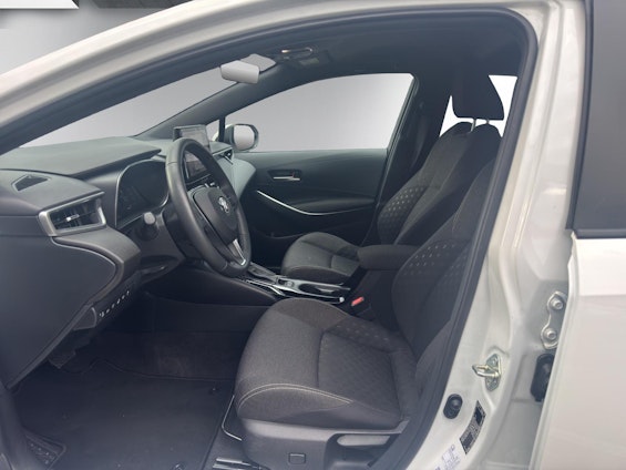 Vehicle image 8 Vehicle image 8