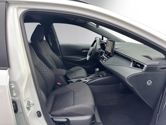 Vehicle image 14 Vehicle image 14