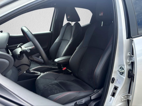 Vehicle image 2 Vehicle image 2