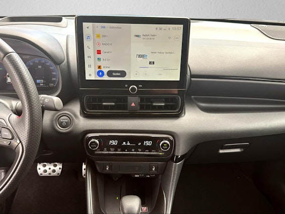 Vehicle image 4 Vehicle image 4