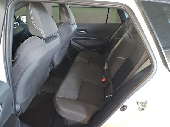 Vehicle image 9 Vehicle image 9