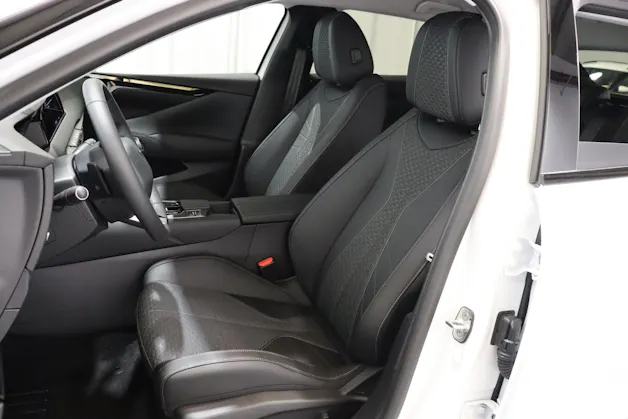 DS Automobiles No4 1.2 Hybrid Pallas