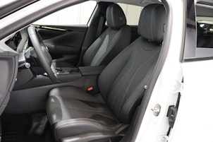 Vehicle image DS AUTOMOBILES No4 1.2 Hybrid Pallas