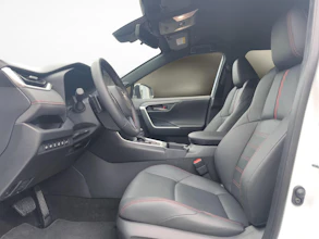 https://vehicle.imgix.net/3997384/55c65c0e-cfd0-448d-b41e-4f7eb6534823.jpg