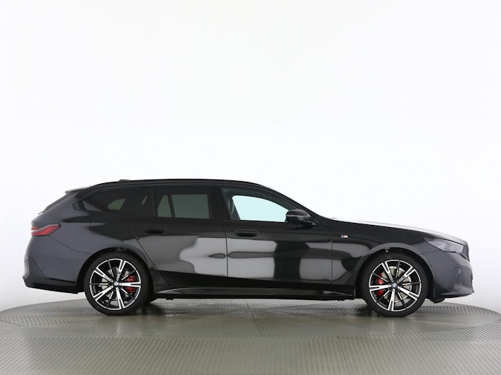 Vehicle image BMW 5 SERIES