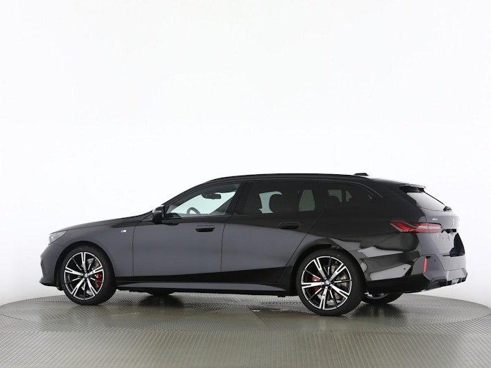 Vehicle image BMW 5 SERIES