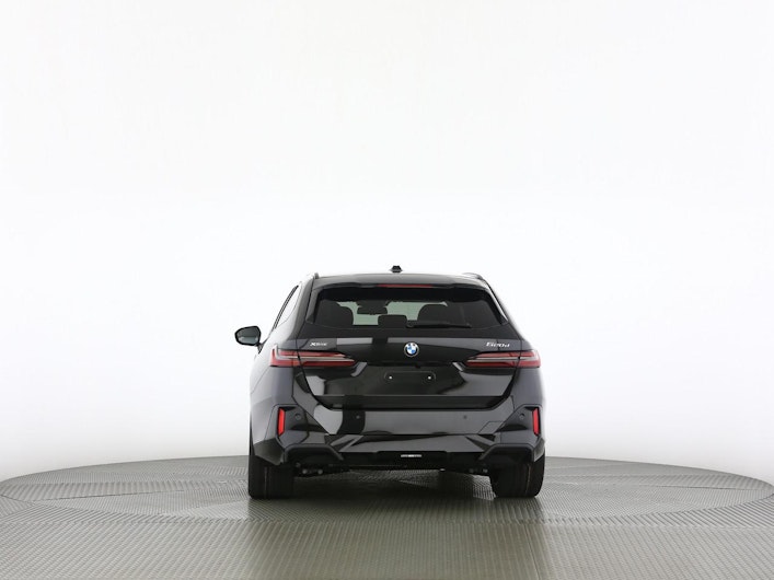 Vehicle image BMW 5 SERIES