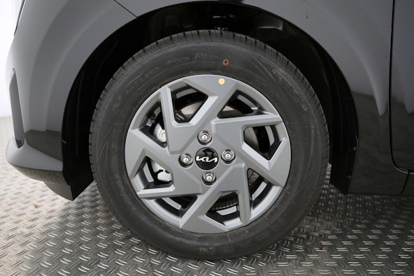 Vehicle image 5 Vehicle image 5