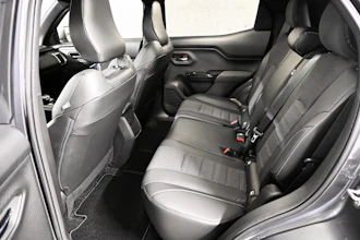 https://vehicle.imgix.net/3997430/c7c4d600-57c8-4cb3-8216-11ee6b932652.jpg