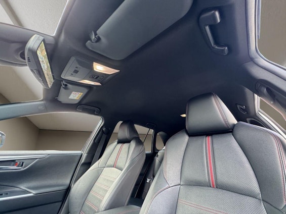 Vehicle image 9 Vehicle image 9