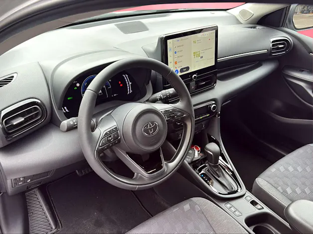 Toyota Yaris 1.5 VVT-i HSD Trend