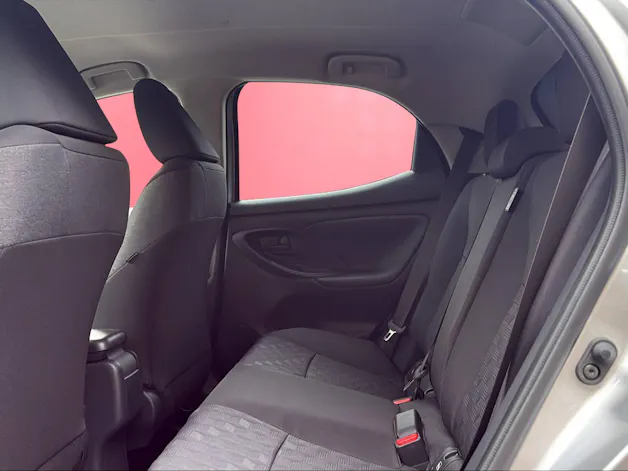 Toyota Yaris 1.5 VVT-i HSD Trend