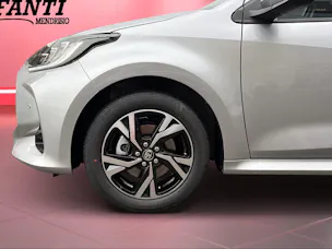 Toyota Yaris 1.5 VVT-i HSD Trend