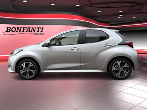 Toyota Yaris 1.5 VVT-i HSD Trend