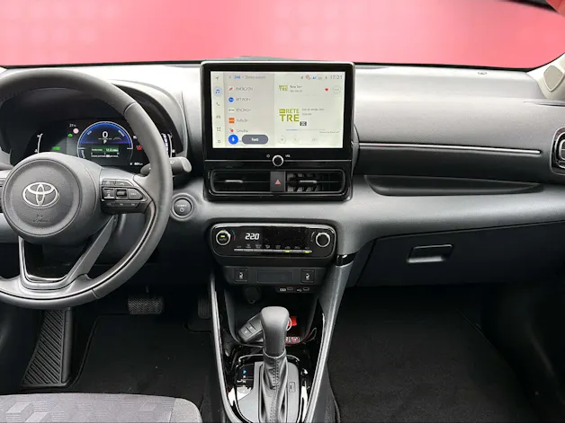 Toyota Yaris 1.5 VVT-i HSD Trend