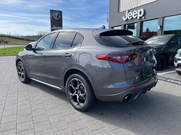 Alfa Romeo Stelvio 2.0 Q4 280 Veloce Premium Sky