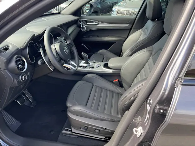 Alfa Romeo Stelvio 2.0 Q4 280 Veloce Premium Sky