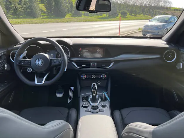 Alfa Romeo Stelvio 2.0 Q4 280 Veloce Premium Sky