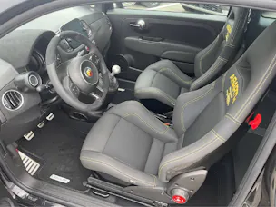 Fiat 695 Abarth 1.4 T-Jet 180 75 Anniversario