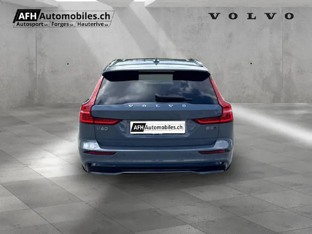VOLVO V60 2.0 B5 Ultimate Dark AWD