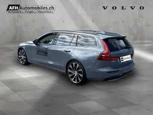 VOLVO V60 2.0 B5 Ultimate Dark AWD