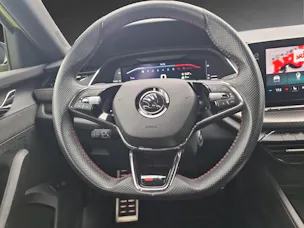 Škoda Octavia Combi 2.0 TSI DSG RS