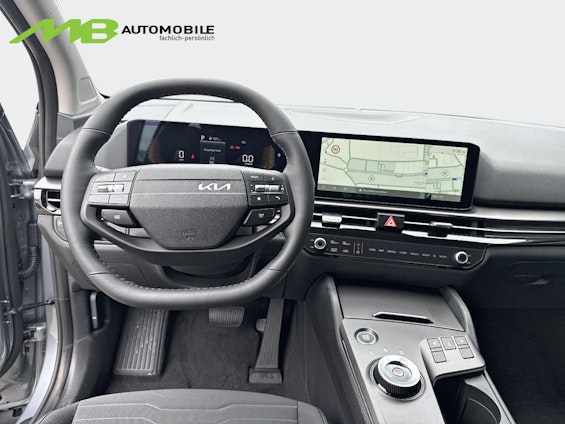 Vehicle image 10 Vehicle image 10