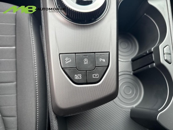 Vehicle image 13 Vehicle image 13