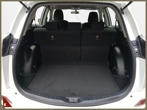 Vehicle image 19 Vehicle image 19