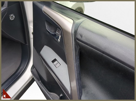 Vehicle image 16 Vehicle image 16