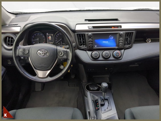 Vehicle image 13 Vehicle image 13