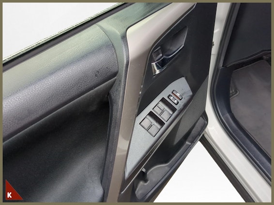 Vehicle image 11 Vehicle image 11