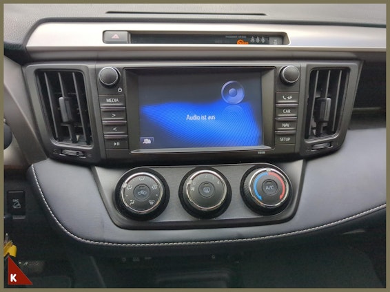 Vehicle image 15 Vehicle image 15